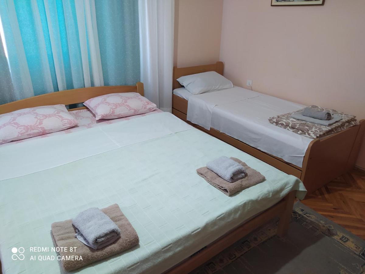 Apartment & Rooms Aleksandar Galambóc Kültér fotó